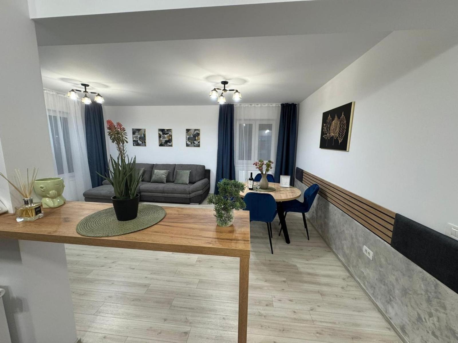 Luxury Glam Coresi Mall Area Apartament Brașov