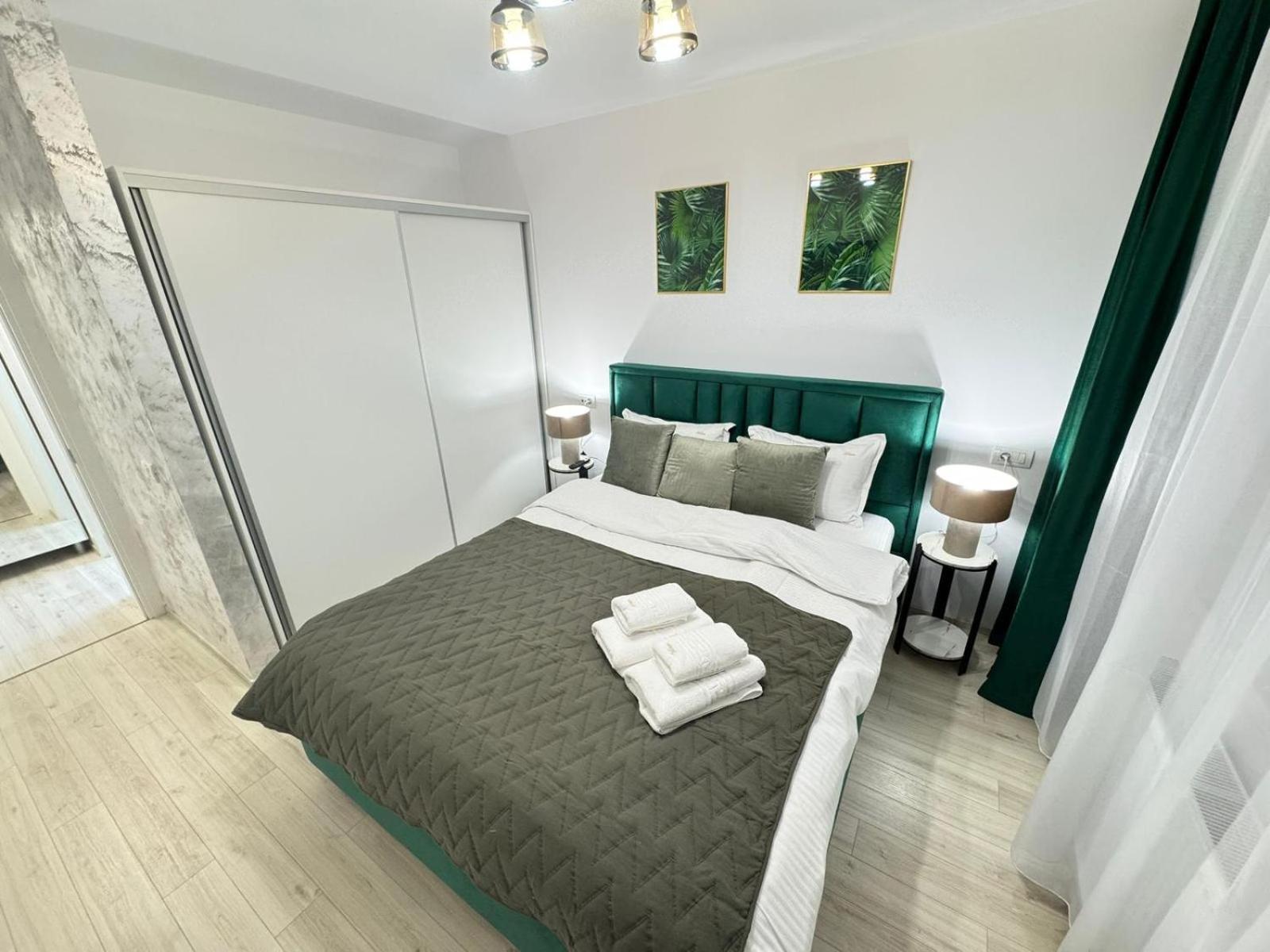 Luxury Glam Coresi Mall Area Apartament Brașov